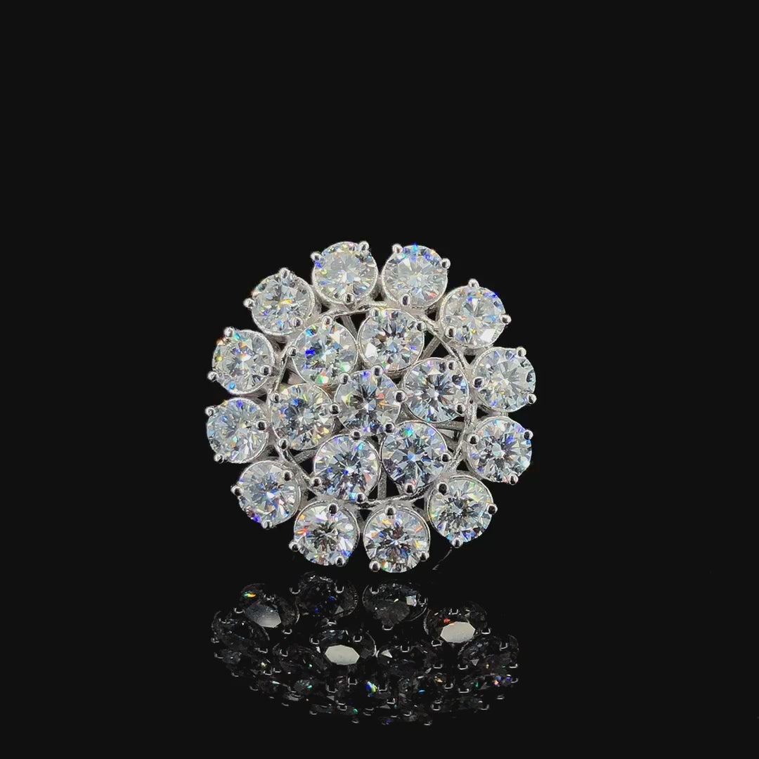 La DiaMantés | Sunburst Elegance Diamond Ring